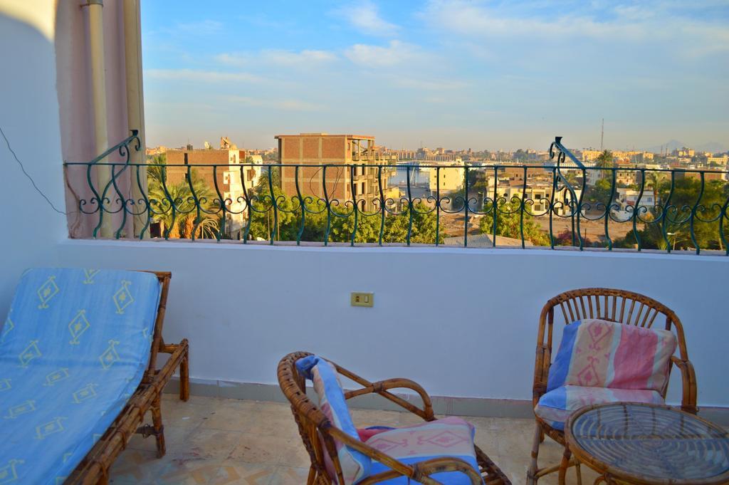 Farida Apartments Luxor Værelse billede