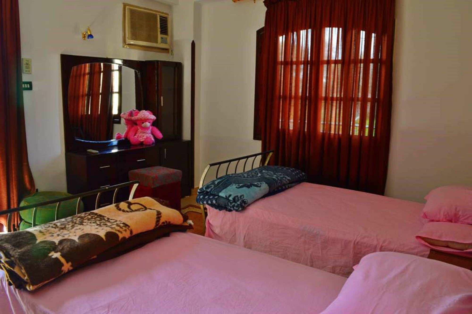 Farida Apartments Luxor Eksteriør billede